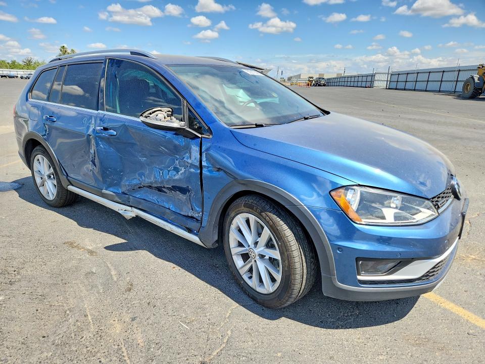 Продажа на аукционе авто 2017 Volkswagen Golf Alltrack, vin: 3VWH17AU2HM529580, номер лота: 55219386
