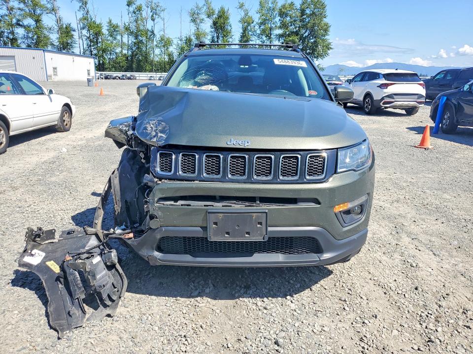 54883936 :رقم المزاد ، 3C4NJDBB5HT647422 vin ، 2017 Jeep Compass مزاد بيع