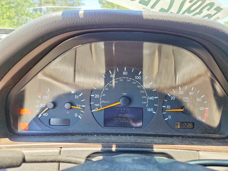 2000 Mercedes-benz E მანქანა იყიდება აუქციონზე, vin: WDBJF65J6YB144514, აუქციონის ნომერი: 53922126