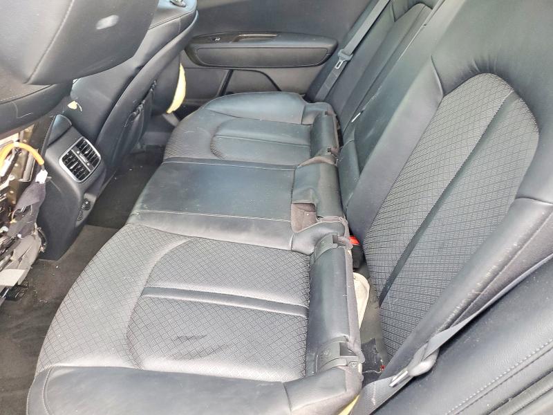 Продаж на аукціоні авто 2018 Kia Optima, vin: 5XXGU4L3XJG274192, номер лоту: 52462066