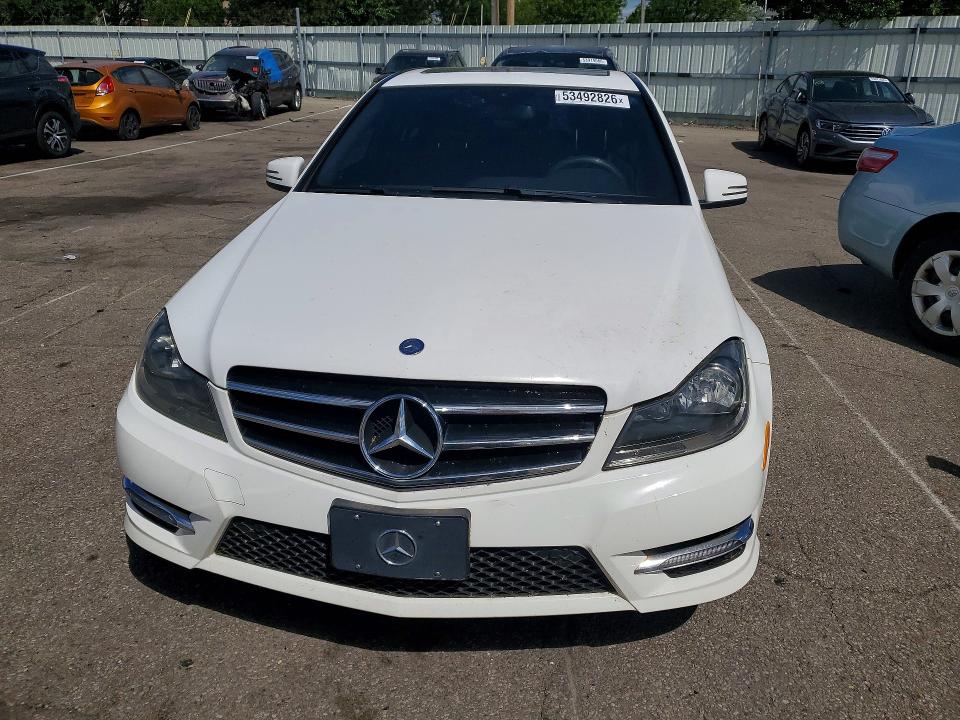 2014 Mercedes-benz C მანქანა იყიდება აუქციონზე, vin: WDDGF4HB9ER317603, აუქციონის ნომერი: 53492826