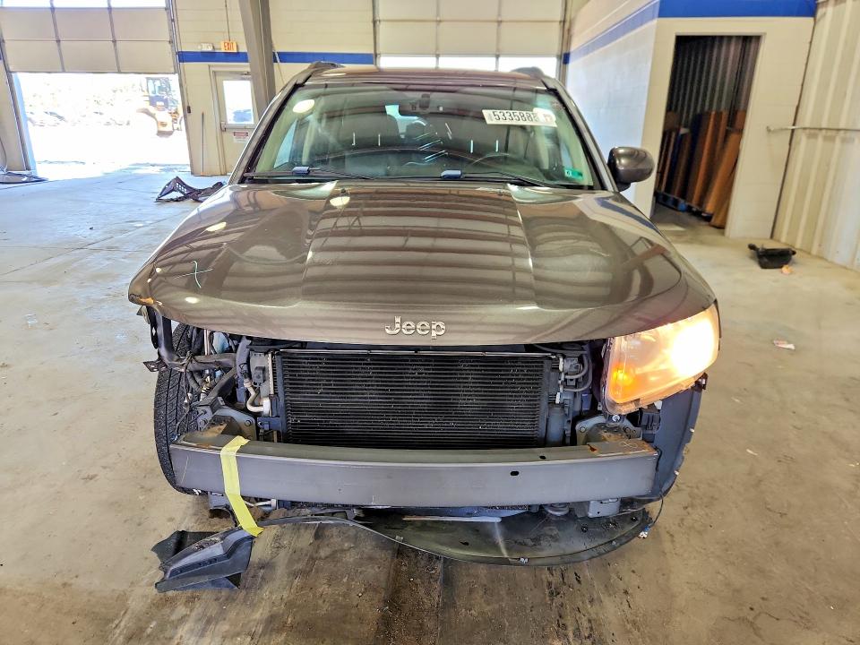 2016 Jeep Compass მანქანა იყიდება აუქციონზე, vin: 1C4NJCEA1GD628206, აუქციონის ნომერი: 53358856