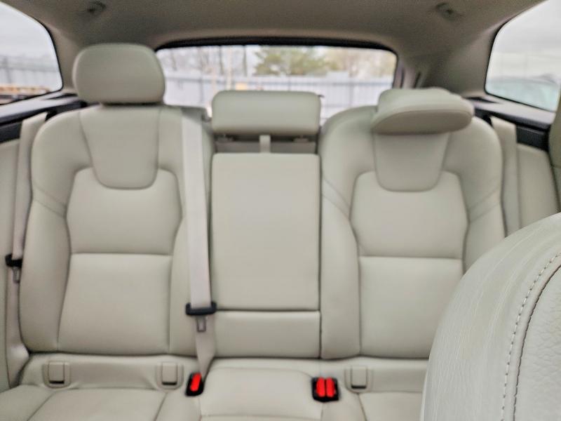 Продаж на аукціоні авто 2023 Volvo Xc60, vin: LYV062RW7PB313657, номер лоту: 53423926