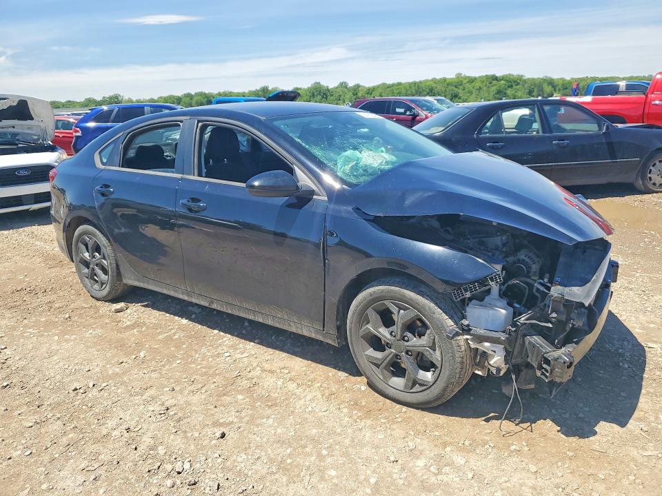 52186946 :رقم المزاد ، 3KPF24AD0ME394920 vin ، 2021 Kia Forte مزاد بيع
