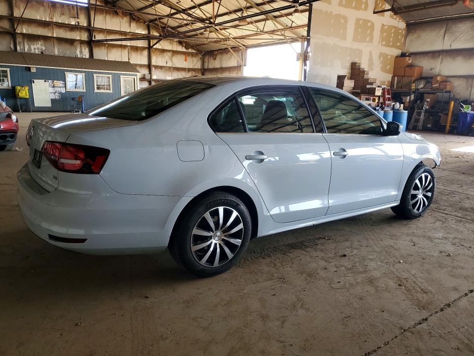 53834376 :رقم المزاد ، 3VW2B7AJ7HM411372 vin ، 2017 Volkswagen Jetta مزاد بيع
