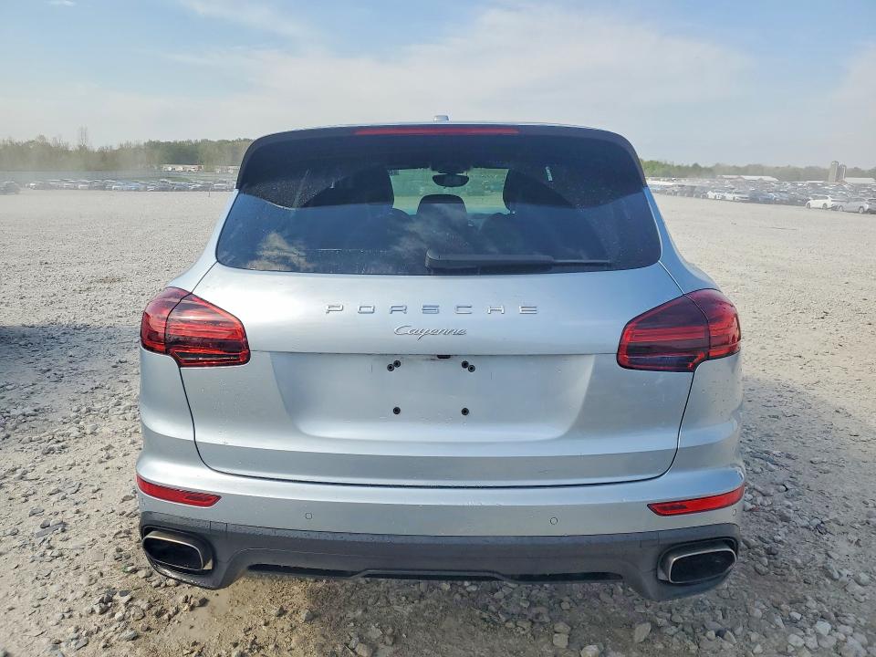 52536706 :رقم المزاد ، WP1AA2A23HKA86481 vin ، 2017 Porsche Cayenne مزاد بيع