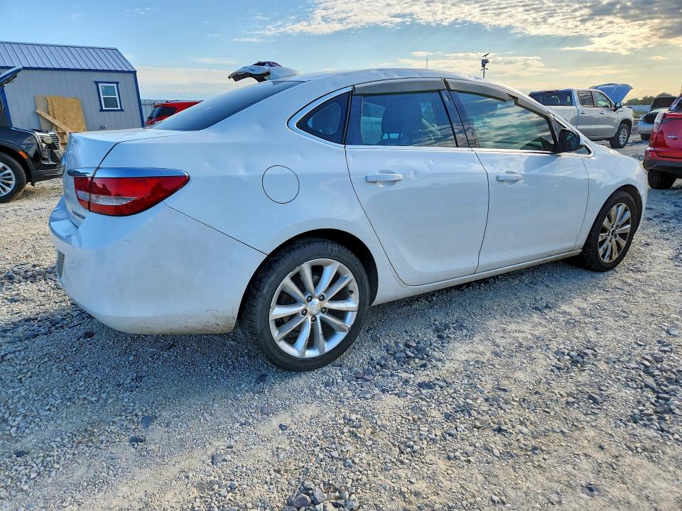 52699046 :رقم المزاد ، 1G4PP5SK2G4100380 vin ، 2016 Buick Verano مزاد بيع