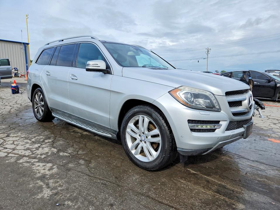 54832446 :رقم المزاد ، 4JGDF6EE4GA710011 vin ، 2016 Mercedes-benz Gl مزاد بيع