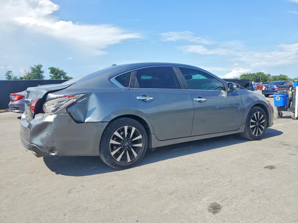 2018 Nissan Altima მანქანა იყიდება აუქციონზე, vin: 1N4AL3AP1JC171905, აუქციონის ნომერი: 54609426