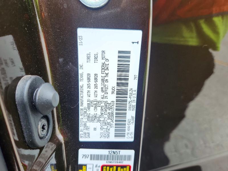 Продажа на аукционе авто 2024 Toyota Tundra, vin: 5TFJA5DB0RX157610, номер лота: 51315966