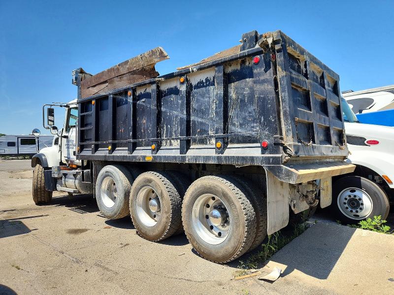 Продаж на аукціоні авто 2003 Mack 700 Ct, vin: 1M2AG11C33M003143, номер лоту: 54970836