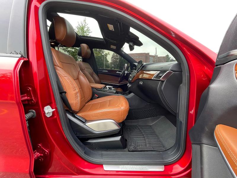55254976 :رقم المزاد ، 4JGDF7DE6HA787181 vin ، 2017 Mercedes-benz Gls مزاد بيع