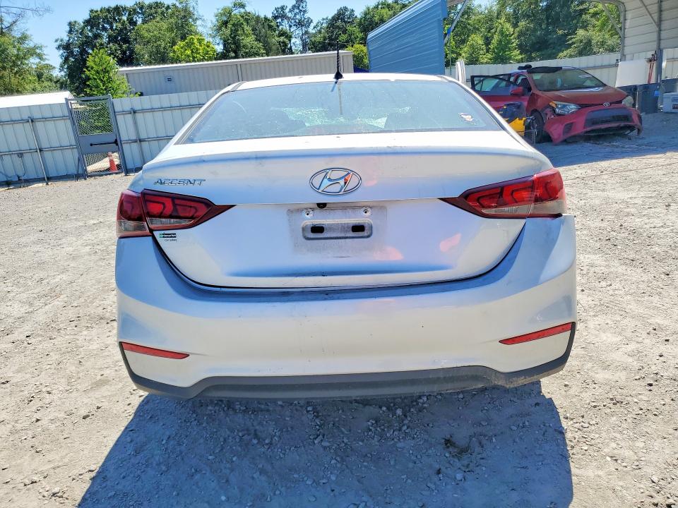 2021 Hyundai Accent მანქანა იყიდება აუქციონზე, vin: 3KPC24A68ME132115, აუქციონის ნომერი: 53240746