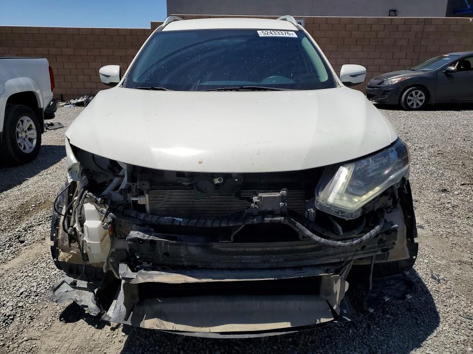52433376 :رقم المزاد ، 5N1AT2MT5JC817813 vin ، 2018 Nissan Rogue مزاد بيع