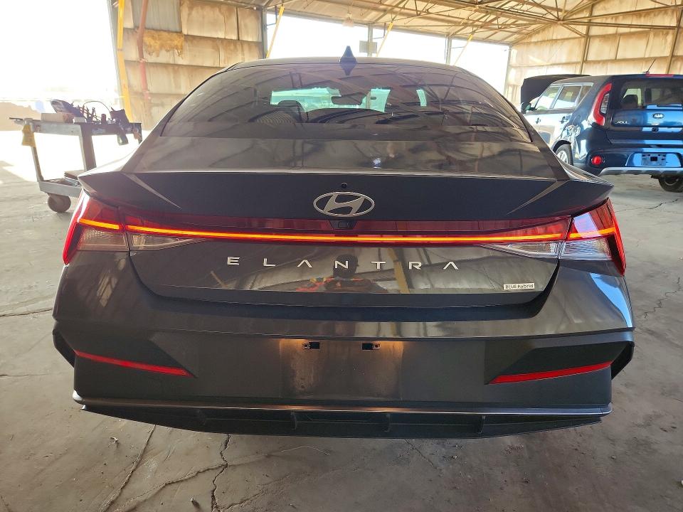 Продажа на аукционе авто 2024 Hyundai Elantra, vin: KMHLM4DJ6RU101511, номер лота: 53063146