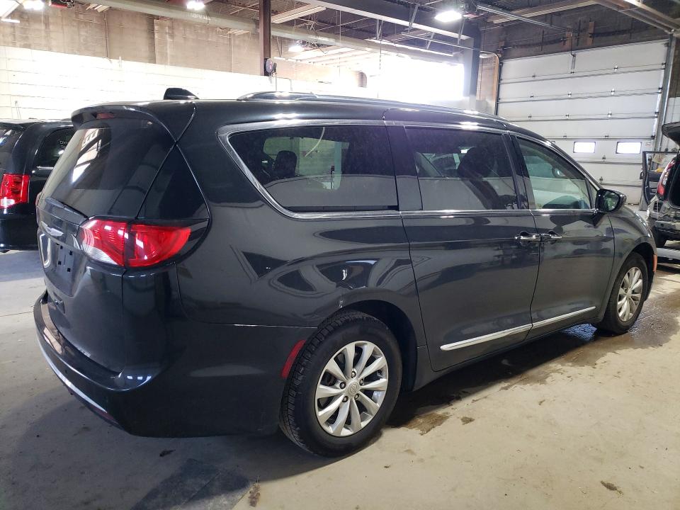 53769936 :رقم المزاد ، 2C4RC1BGXKR550247 vin ، 2019 Chrysler Pacifica مزاد بيع