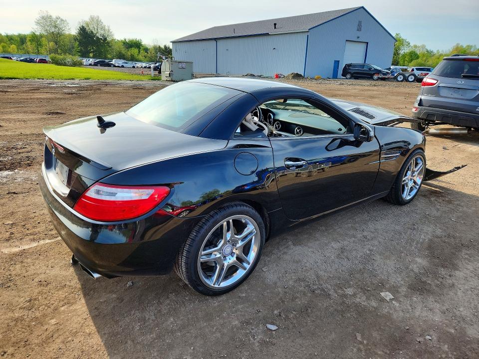 2013 Mercedes-benz Slk მანქანა იყიდება აუქციონზე, vin: WDDPK4HA2DF055202, აუქციონის ნომერი: 52809736