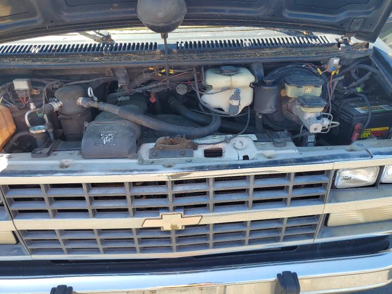 54025226 :رقم المزاد ، 1GBEG25Z1N7128478 vin ، 1992 Chev G20 مزاد بيع