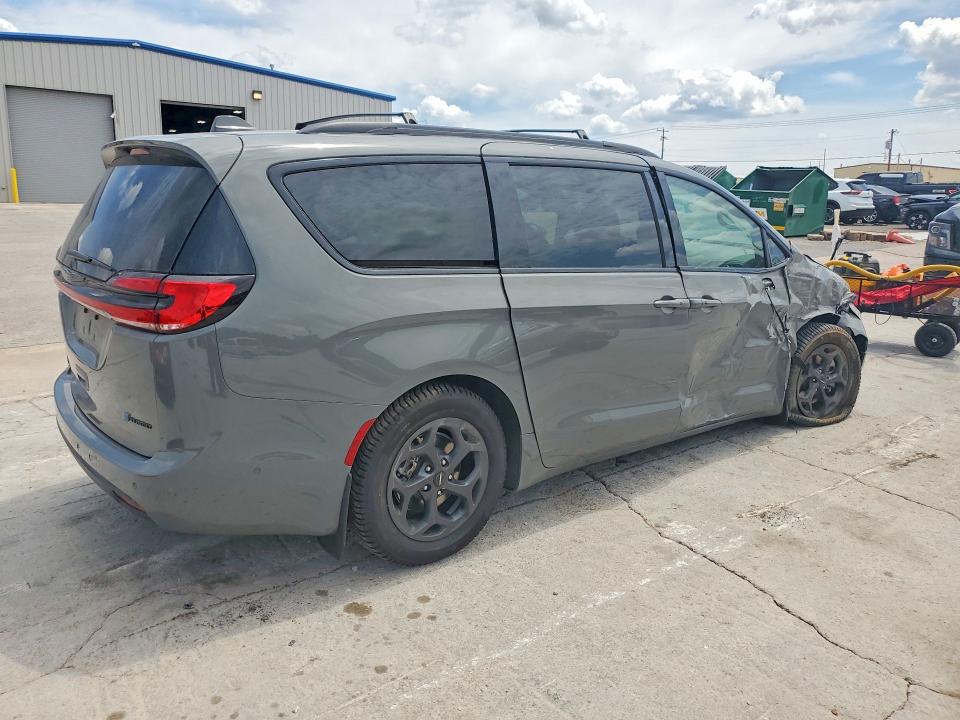 51882356 :رقم المزاد ، 2C4RC1S7XNR157059 vin ، 2022 Chrysler Pacifica مزاد بيع