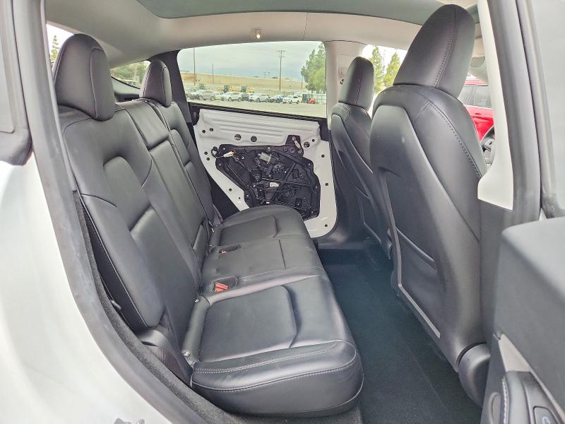 2024 Tesla Model Y მანქანა იყიდება აუქციონზე, vin: 7SAYGDEE9RF075162, აუქციონის ნომერი: 54643376
