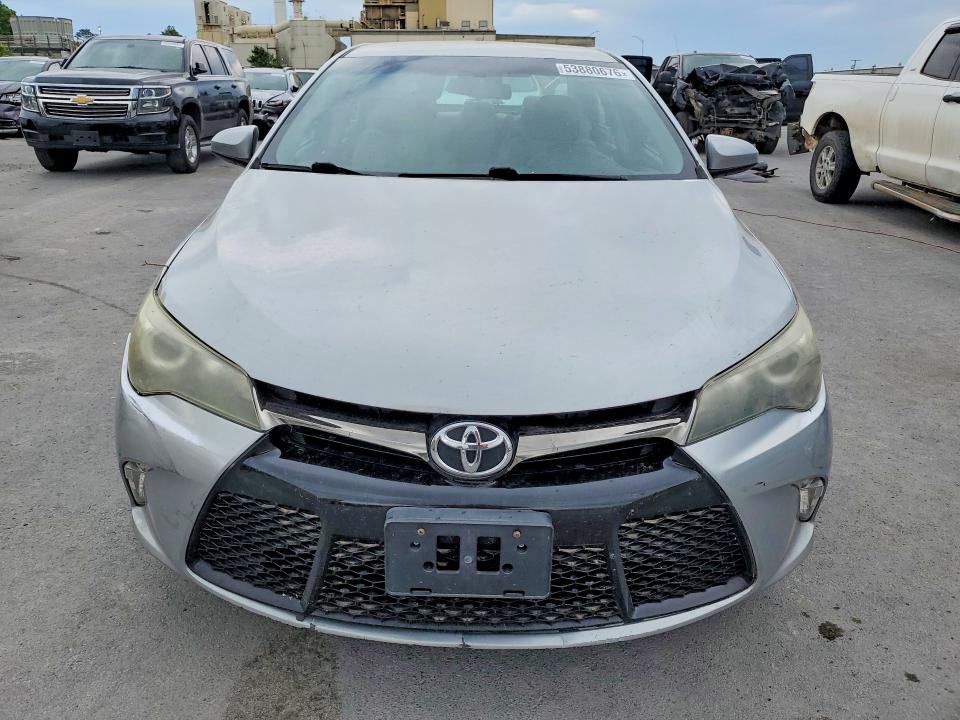53880676 :رقم المزاد ، 4T1BF1FK9GU213937 vin ، 2016 Toyota Camry مزاد بيع