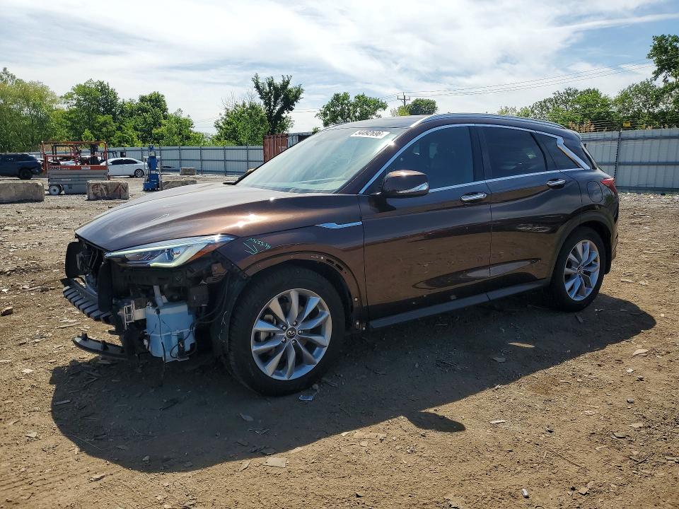 54492696 :رقم المزاد ، 3PCAJ5M30LF111429 vin ، 2020 Infiniti Qx50 مزاد بيع