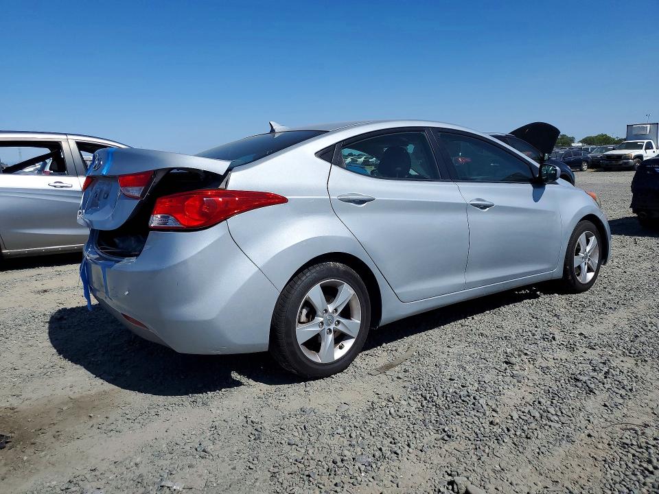 Продажа на аукционе авто 2013 Hyundai Elantra, vin: 5NPDH4AE7DH411075, номер лота: 53586136