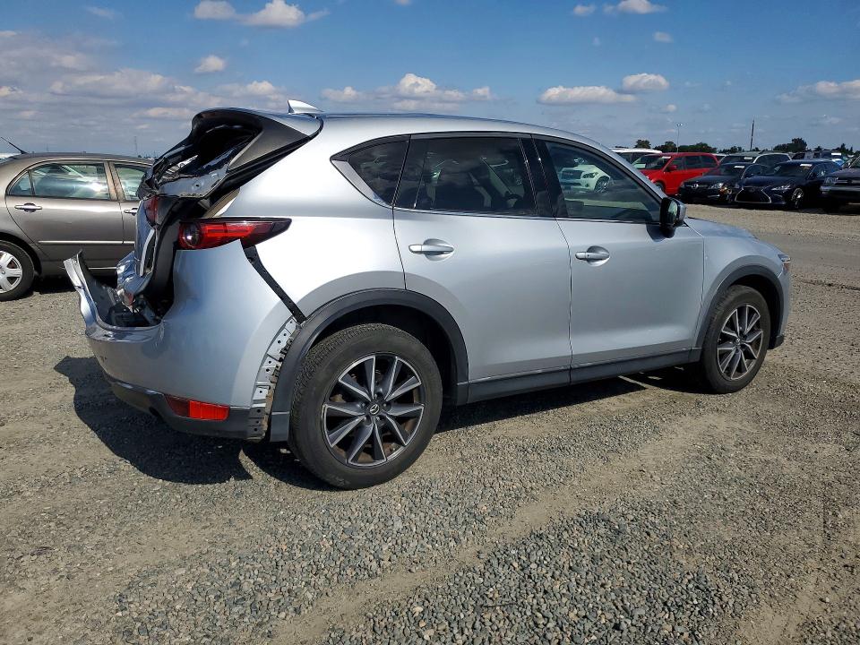 2018 Mazda Cx-5 მანქანა იყიდება აუქციონზე, vin: JM3KFADM1J0320639, აუქციონის ნომერი: 55633246