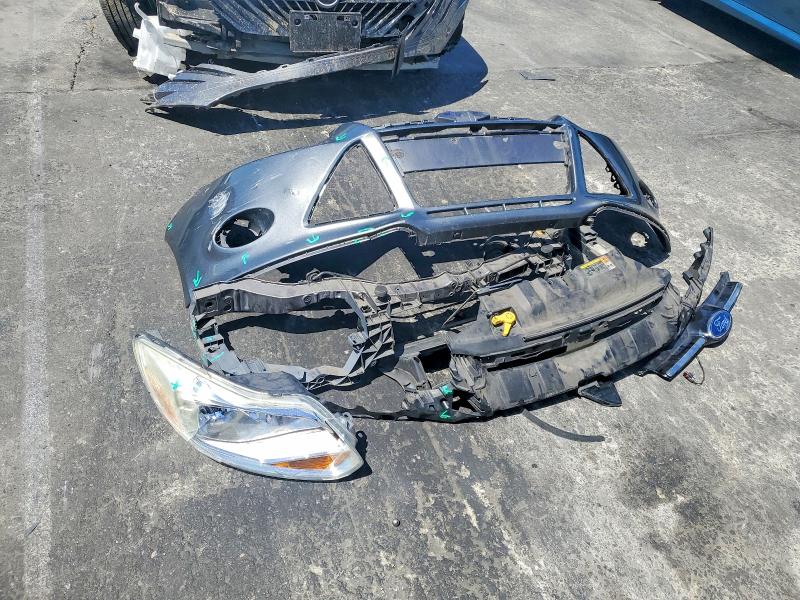 55519926 :رقم المزاد ، 1FAHP3M20CL287635 vin ، 2012 Ford Focus مزاد بيع