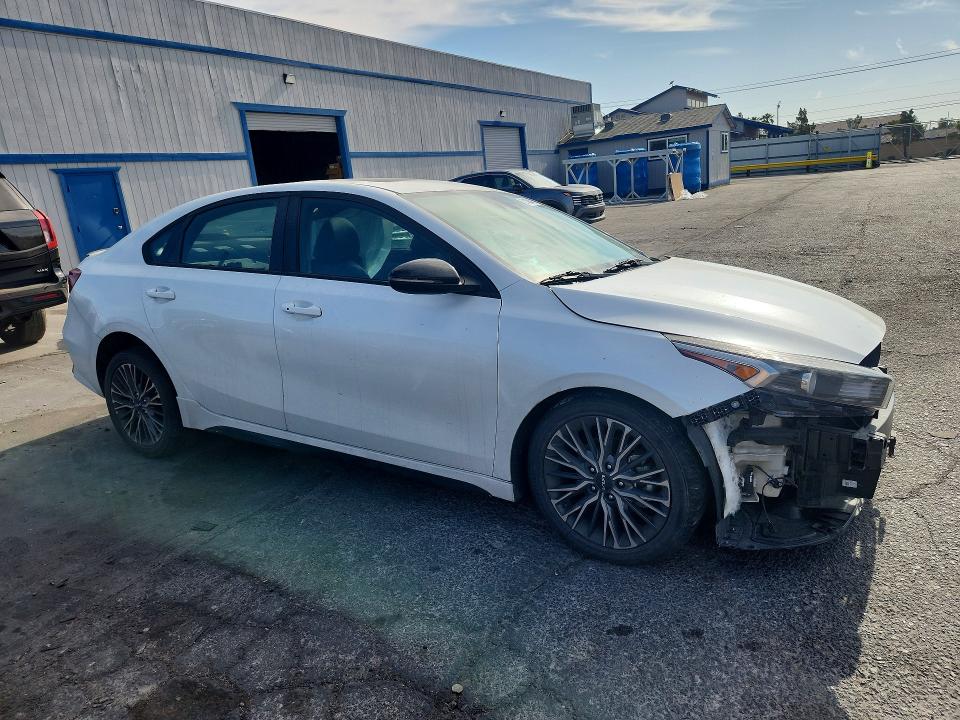 2022 Kia Forte მანქანა იყიდება აუქციონზე, vin: 3KPF54AD5NE507365, აუქციონის ნომერი: 51424446