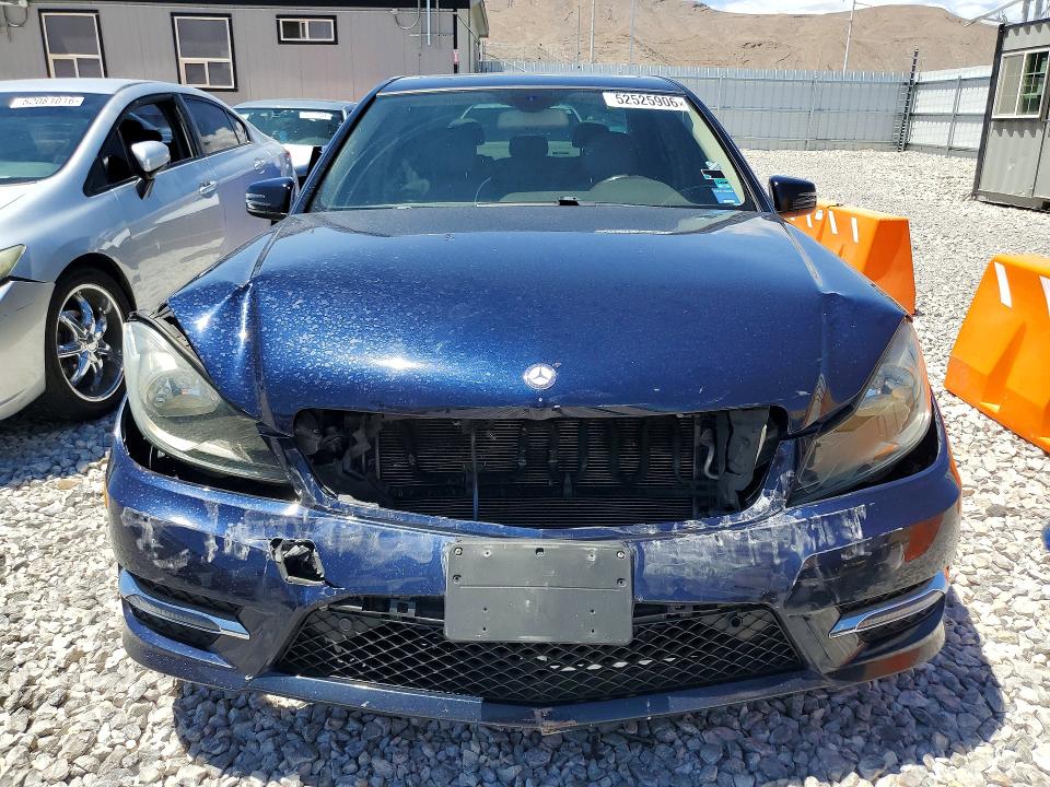 Продажа на аукционе авто 2013 Mercedes-benz C, vin: WDDGF8AB5DA833116, номер лота: 52525906