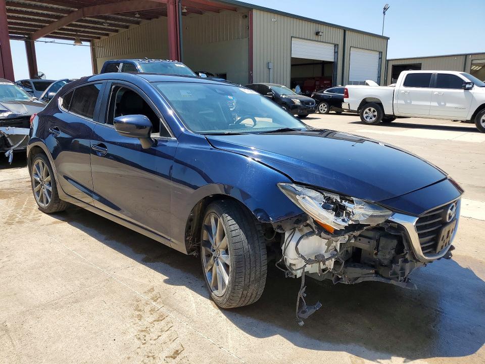 Продажа на аукционе авто 2018 Mazda 3, vin: 3MZBN1L34JM272777, номер лота: 53287136