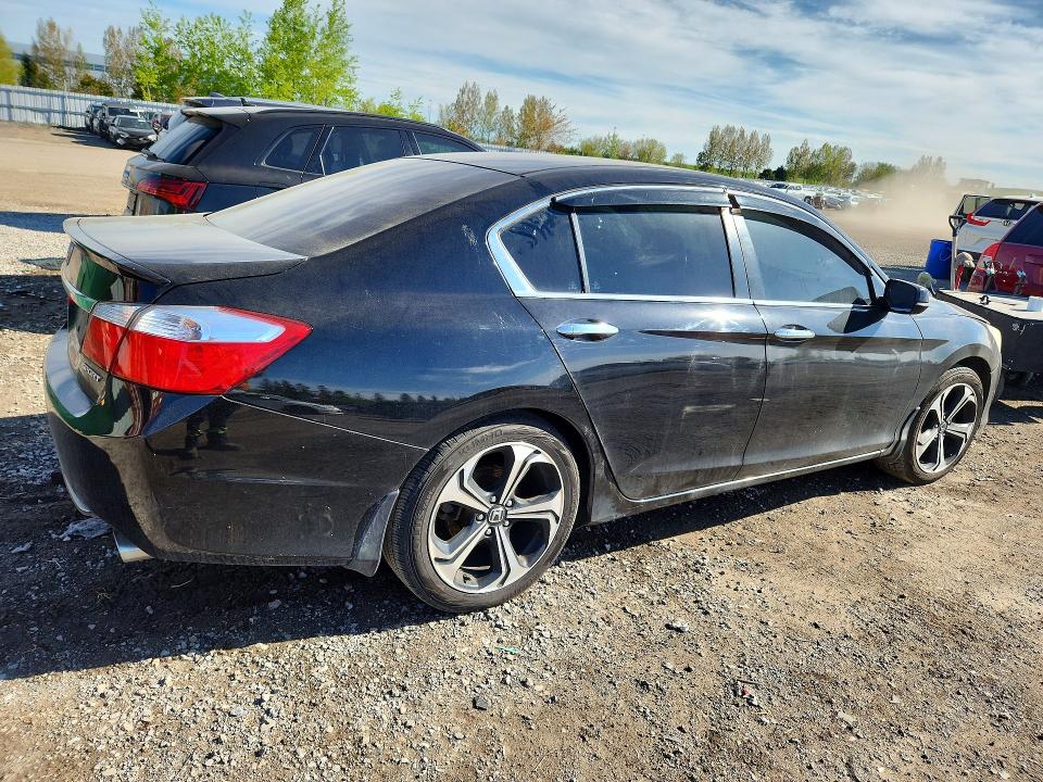 54946976 :رقم المزاد ، 1HGCR2F53FA802368 vin ، 2015 Honda Accord مزاد بيع