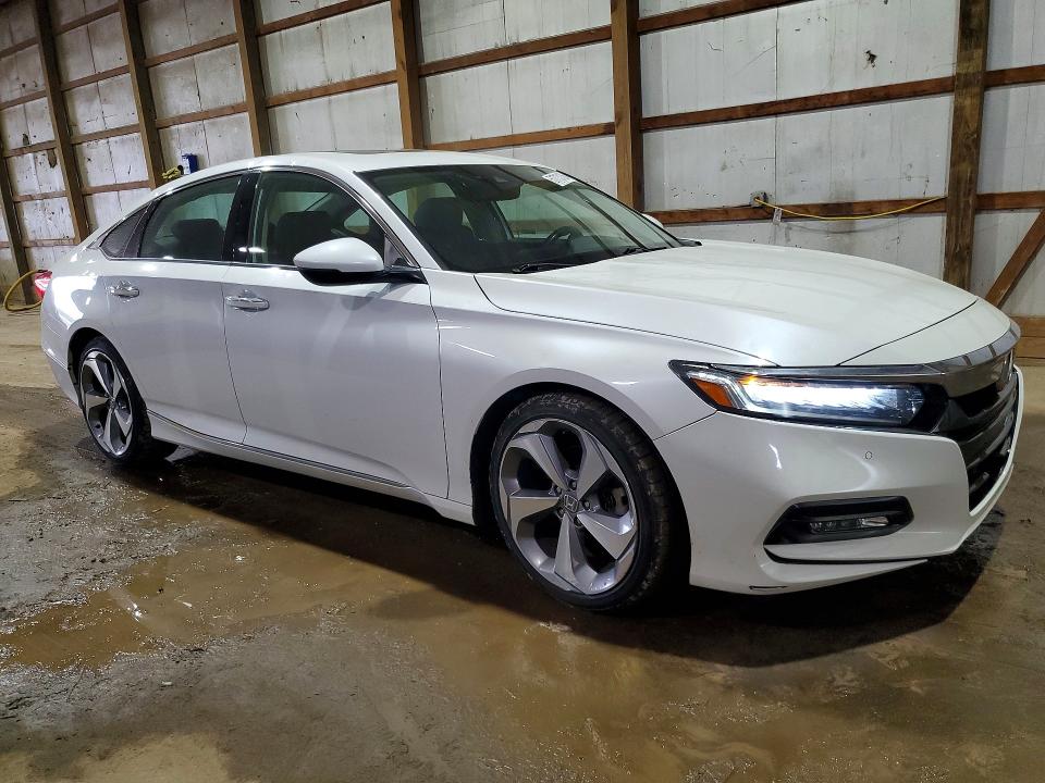 Aukcja sprzedaży 2018 Honda Accord, vin: 1HGCV1F90JA109582, numer aukcji: 51713136
