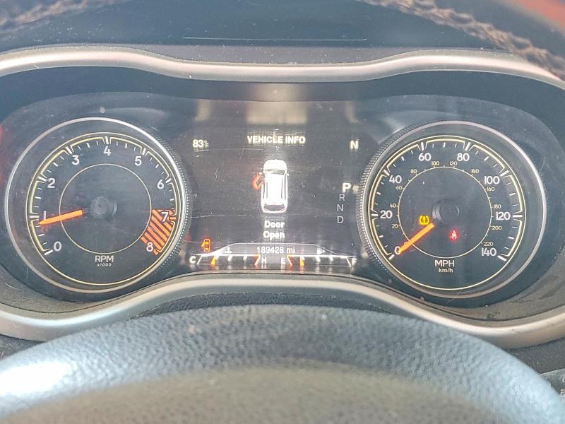 54366976 :رقم المزاد ، 1C4PJMBS7FW770039 vin ، 2015 Jeep Cherokee مزاد بيع