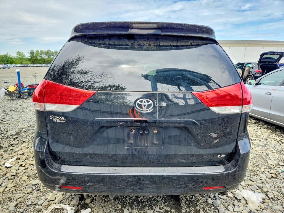 2014 Toyota Sienna მანქანა იყიდება აუქციონზე, vin: 5TDKK3DC4ES417117, აუქციონის ნომერი: 54325836