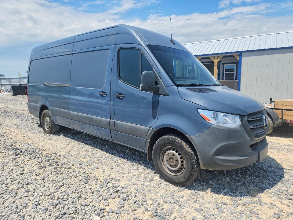53744986 :رقم المزاد ، WD4PF1CD4KP152316 vin ، 2019 Mercedes-benz Sprinter مزاد بيع