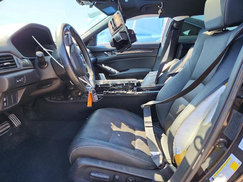 51324926 :رقم المزاد ، 1HGCV2F30LA020163 vin ، 2020 Honda Accord مزاد بيع