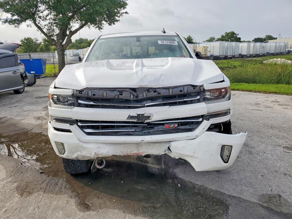 55133886 :رقم المزاد ، 3GCUKSECXHG320573 vin ، 2017 Chevrolet Silverado مزاد بيع