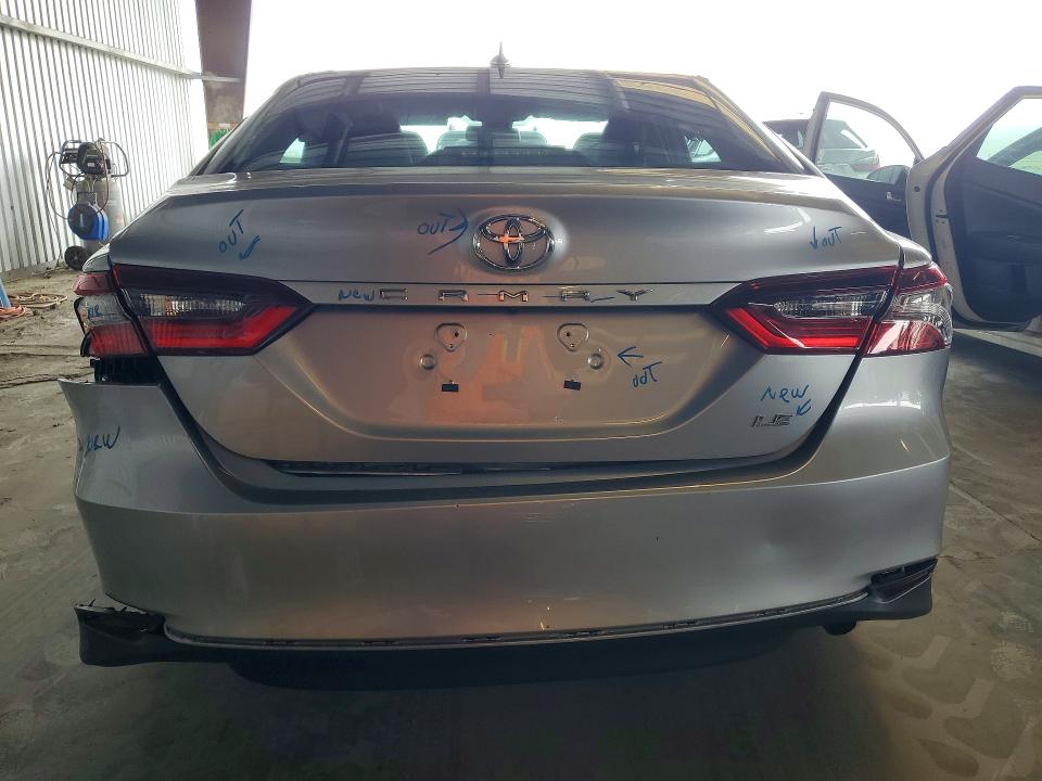 52003806 :رقم المزاد ، 4T1R11AK9RU877517 vin ، 2024 Toyota Camry مزاد بيع