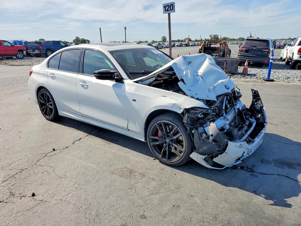 52993306 :رقم المزاد ، 3MW49FF09R8E15352 vin ، 2024 Bmw M340xi مزاد بيع