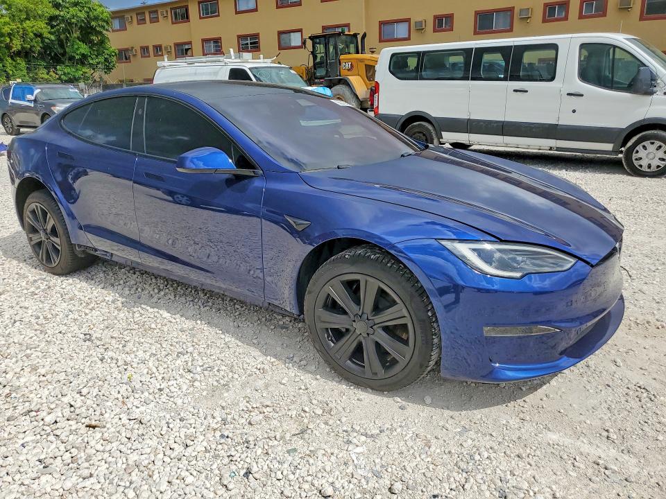 55015596 :رقم المزاد ، 5YJSA1E58NF488140 vin ، 2022 Tesla Model S مزاد بيع