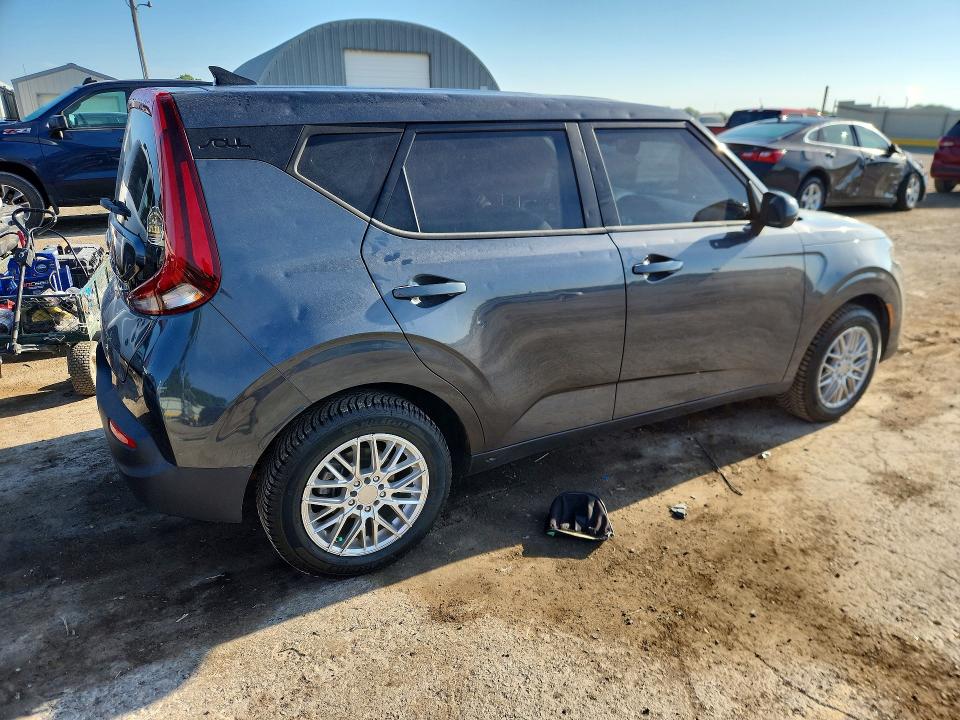 2021 Kia Soul მანქანა იყიდება აუქციონზე, vin: KNDJ23AU3M7754265, აუქციონის ნომერი: 52019466