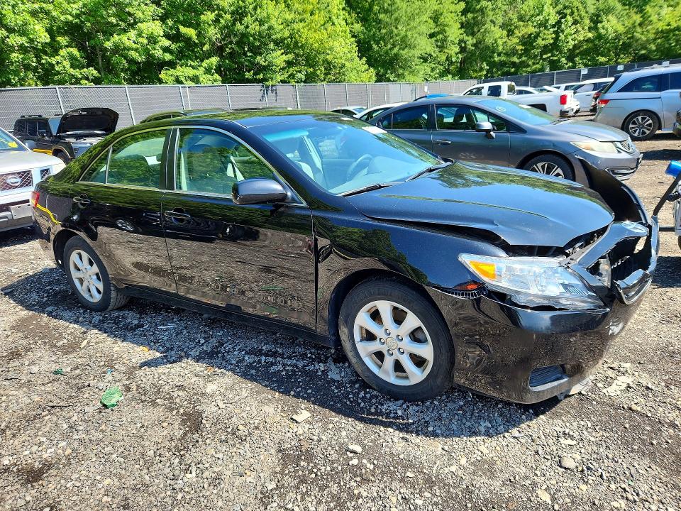 2011 Toyota Camry მანქანა იყიდება აუქციონზე, vin: 4T4BF3EK6BR215107, აუქციონის ნომერი: 55153876