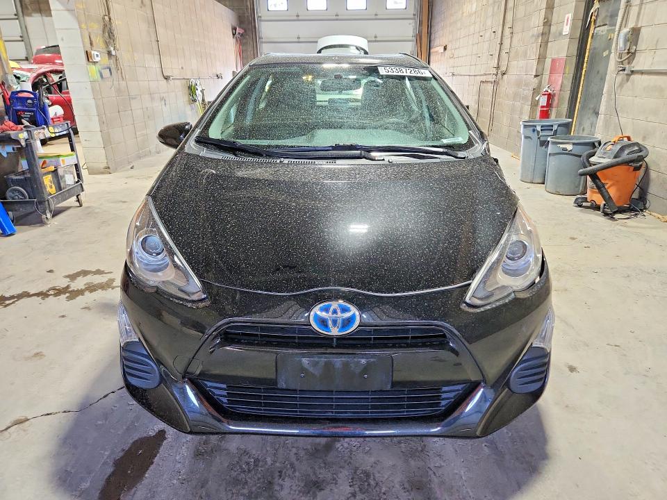 53387286 :رقم المزاد ، JTDKDTB39G1590838 vin ، 2016 Toyota Prius C مزاد بيع