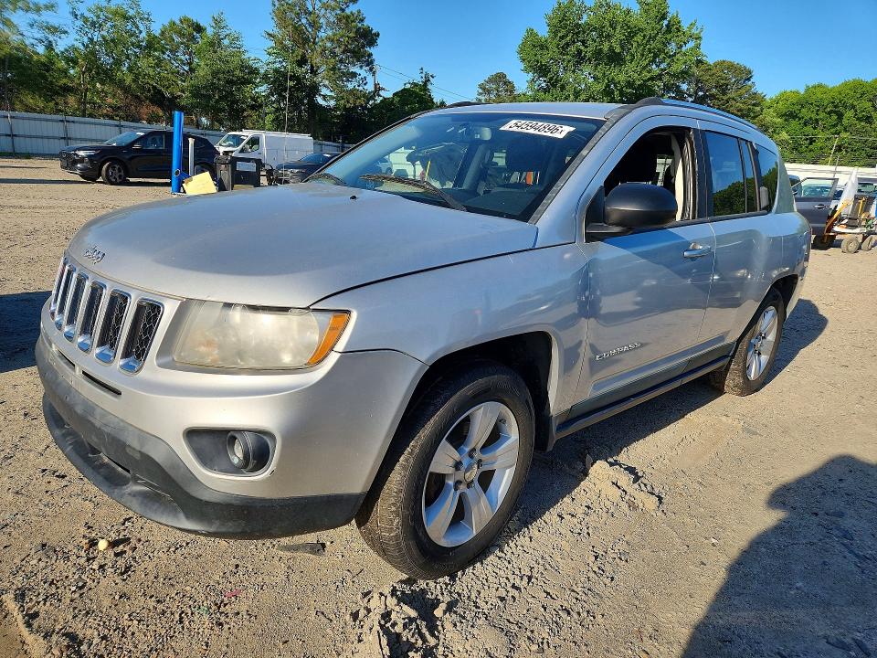 54594896 :رقم المزاد ، 1J4NF1FB7BD251834 vin ، 2011 Jeep Compass مزاد بيع