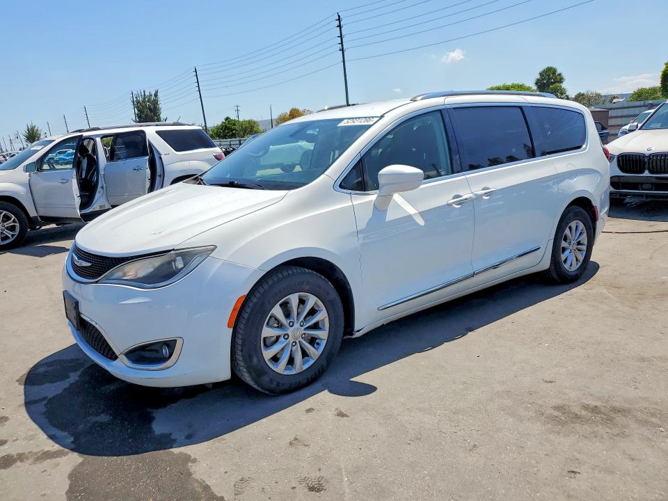 52931286 :رقم المزاد ، 2C4RC1BG3KR626388 vin ، 2019 Chrysler Pacifica مزاد بيع