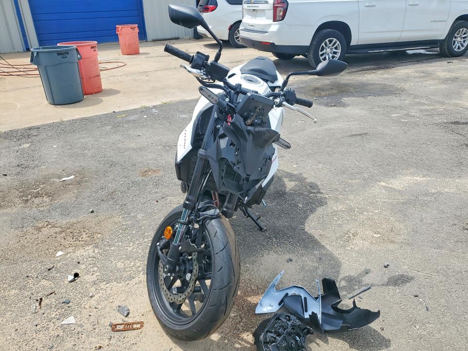 2025 Honda Cb750 მანქანა იყიდება აუქციონზე, vin: JH2RH2402SK000909, აუქციონის ნომერი: 55222076