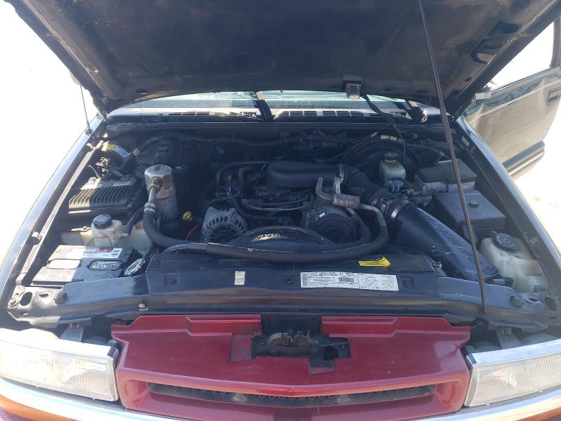 Продаж на аукціоні авто 2000 Chevrolet Blazer, vin: 1GNDT13W3Y2172142, номер лоту: 52082936