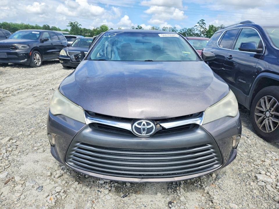 54479596 :رقم المزاد ، 4T1BF1FK7HU287925 vin ، 2017 Toyota Camry مزاد بيع
